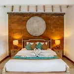 Villa Amsa - Tropical Paradise In Seminyak Center